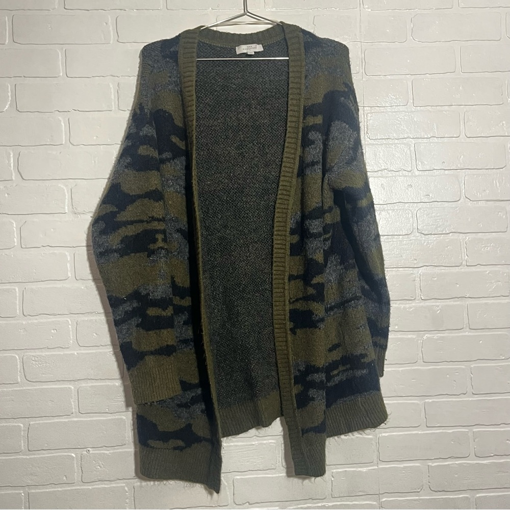 New Directions Womens Camouflage Cardigan Sweater Long Sleeve Green Medium